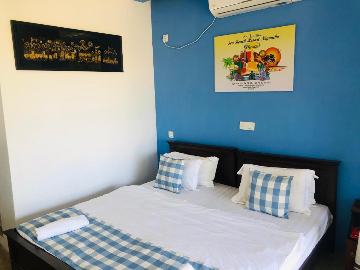 Sea Beach Resort Negombo Exterior photo