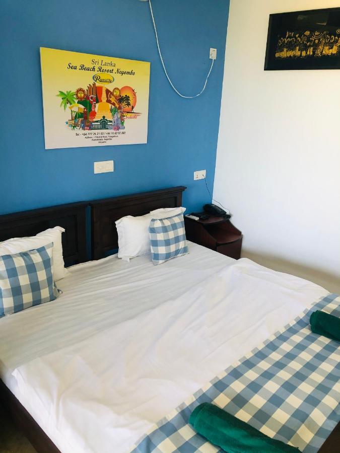 Sea Beach Resort Negombo Exterior photo