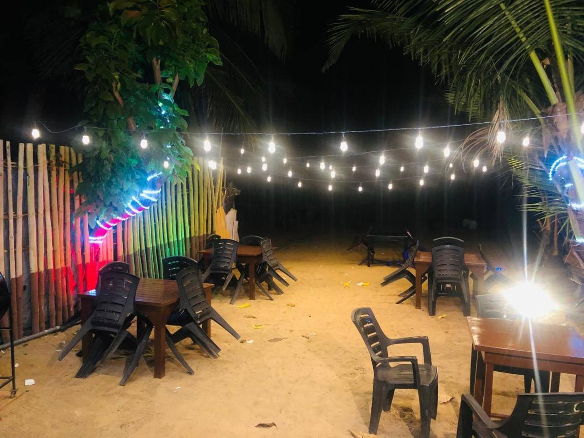 Sea Beach Resort Negombo Exterior photo